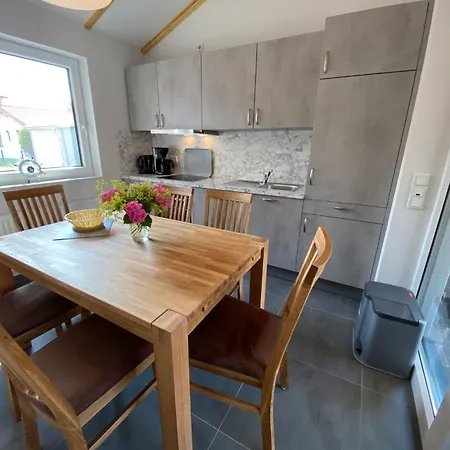Prázdninový dům N7 Haus Mit Terrasse Und Garten An Der Nordsee By Interhome Grosswurden